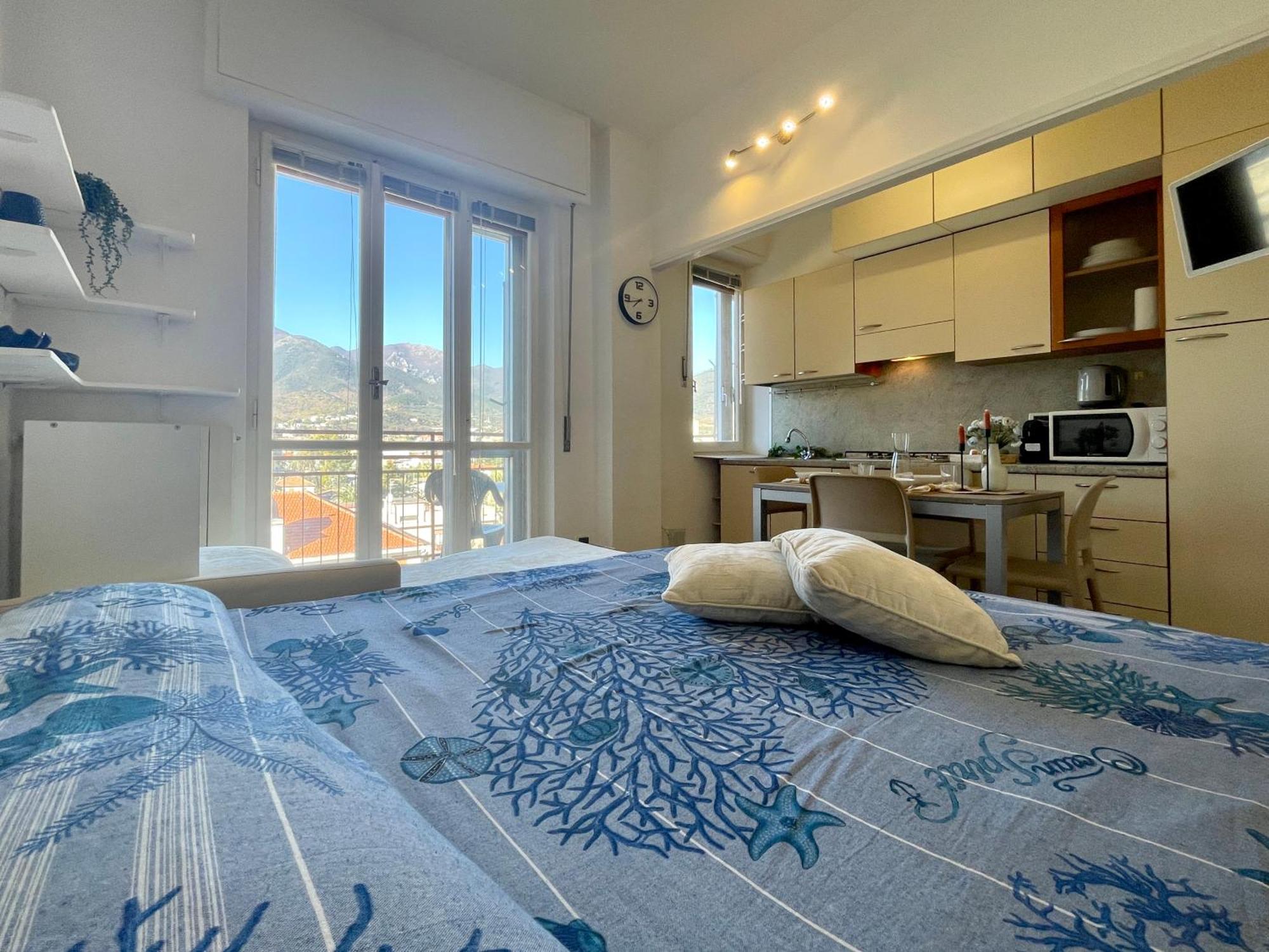 Апартаменти 150Mt Dal Mare Monolocale In Centro Con Vista Aperta, Wi-Fi E A/C Лоано Екстер'єр фото