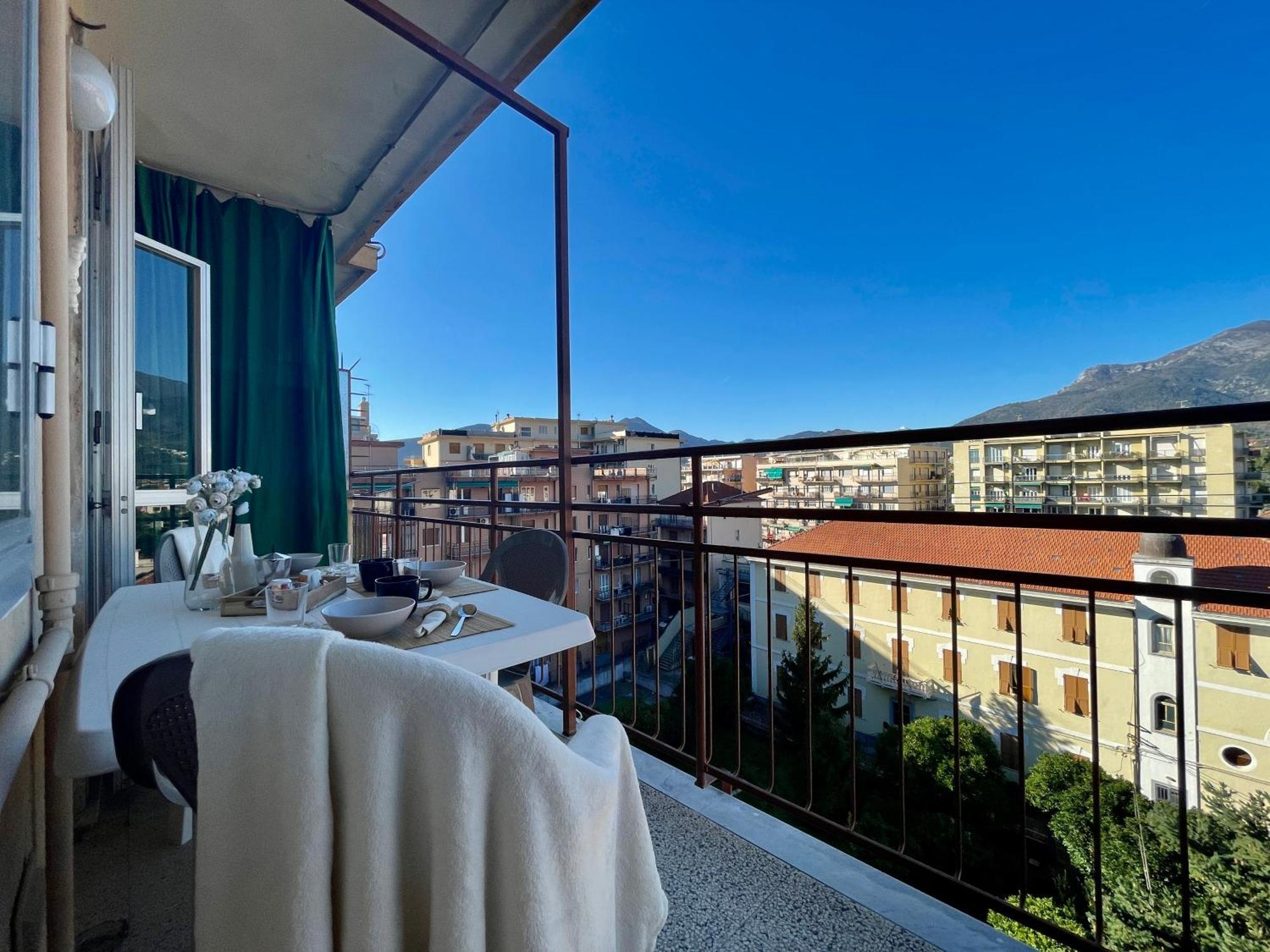Апартаменти 150Mt Dal Mare Monolocale In Centro Con Vista Aperta, Wi-Fi E A/C Лоано Екстер'єр фото