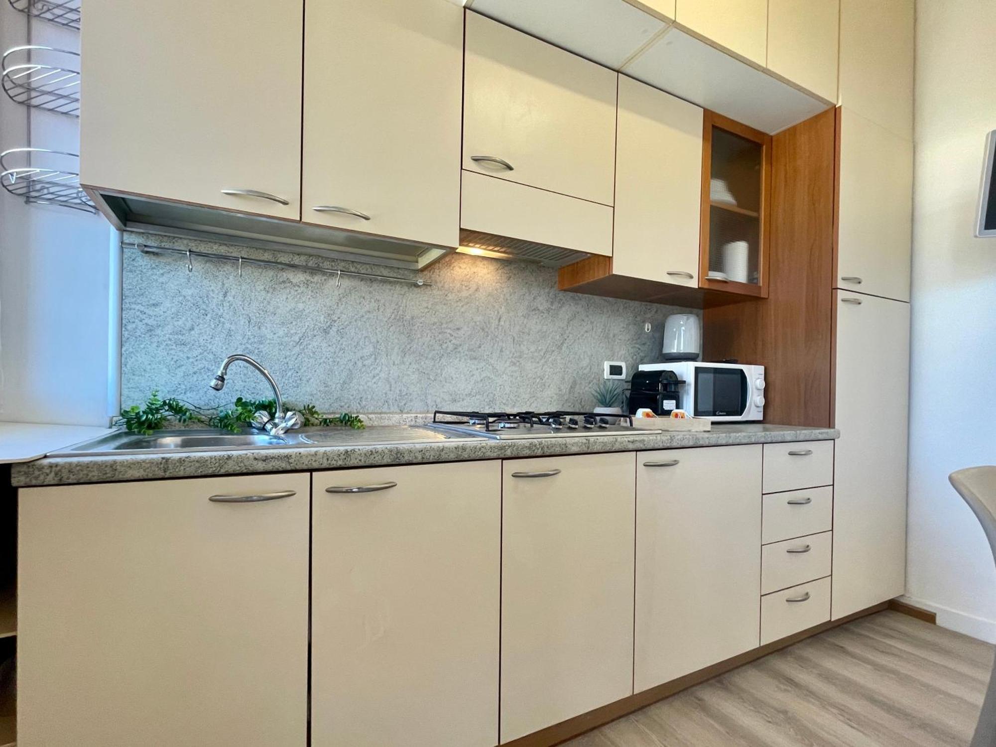 Апартаменти 150Mt Dal Mare Monolocale In Centro Con Vista Aperta, Wi-Fi E A/C Лоано Екстер'єр фото