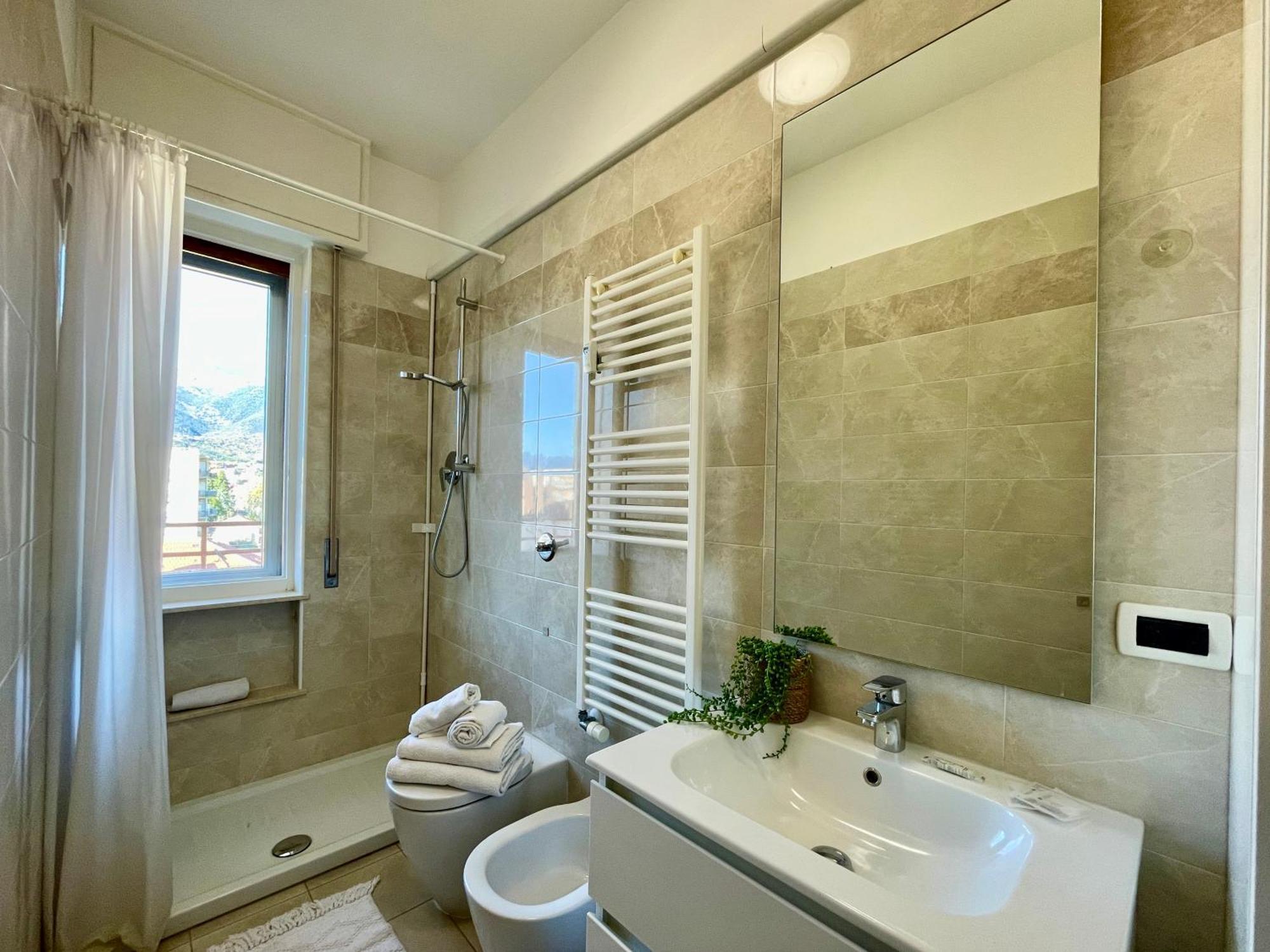 Апартаменти 150Mt Dal Mare Monolocale In Centro Con Vista Aperta, Wi-Fi E A/C Лоано Екстер'єр фото